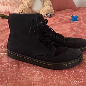 Canvas Dr. Martens